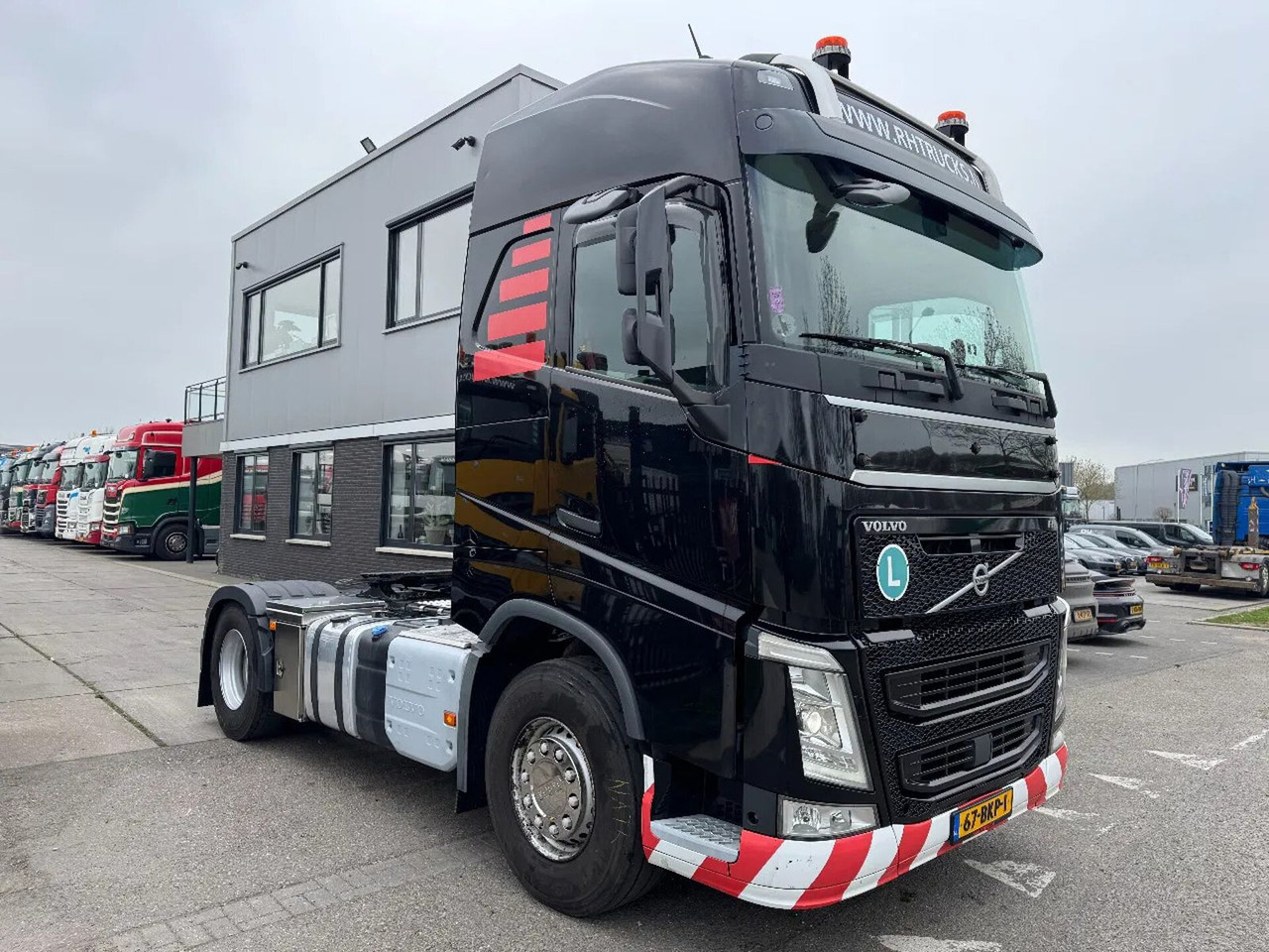 Volvo FH 460 4X2 EURO 6 PARK COOL - Камион влекач: слика 3 Volvo FH 460 4X2 EURO 6 PARK COOL - Камион влекач: слика 3