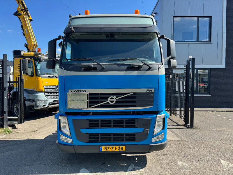 Volvo FH 460 6X2 EURO 5 GARDNER DENVER - Камион влекач: слика 2 Volvo FH 460 6X2 EURO 5 GARDNER DENVER - Камион влекач: слика 2