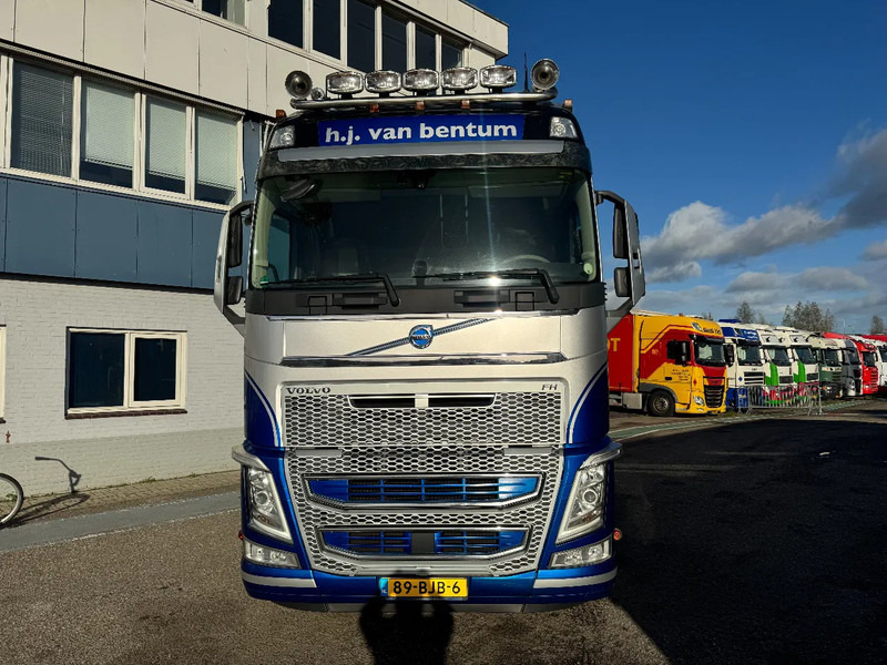 Volvo FH 500 6X2 EURO 6 DYNAMIC STEERING HYDRAULIC - Камион влекач: слика 2 Volvo FH 500 6X2 EURO 6 DYNAMIC STEERING HYDRAULIC - Камион влекач: слика 2