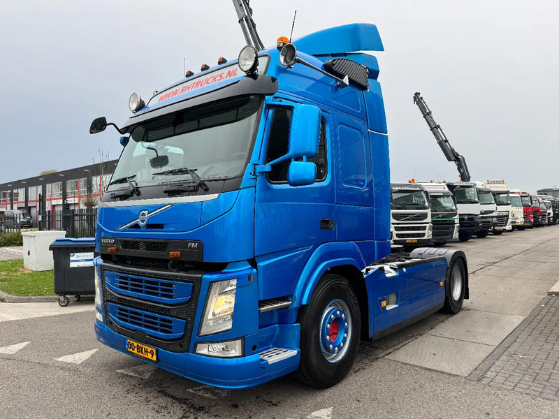 Volvo FM 370 4X2 EURO 6 SKIRTS SPOILERS I-SHIFT - Камион влекач: слика 1 Volvo FM 370 4X2 EURO 6 SKIRTS SPOILERS I-SHIFT - Камион влекач: слика 1