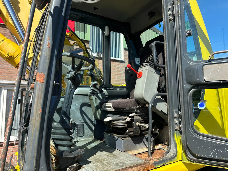 Багер на тркала Komatsu PW150ES-6K CE: слика 15