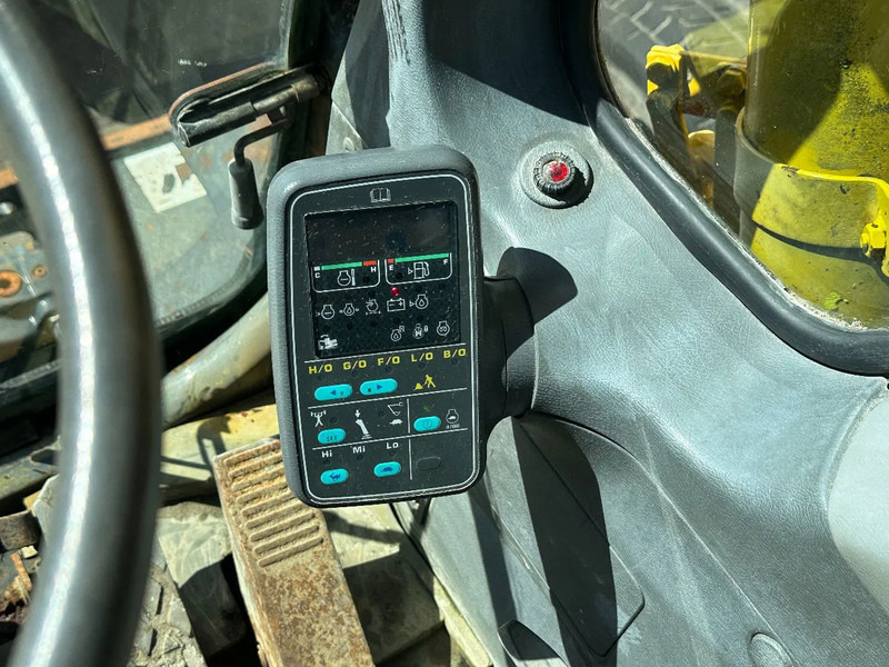 Багер на тркала Komatsu PW150ES-6K CE: слика 14