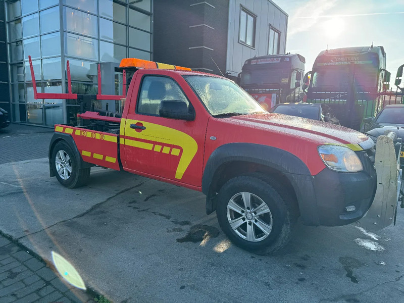 Mazda BT-50 4X4 + TOW TRUCK + DOUBLE WINCH + REMOTE - Комбе: слика 3 Mazda BT-50 4X4 + TOW TRUCK + DOUBLE WINCH + REMOTE - Комбе: слика 3