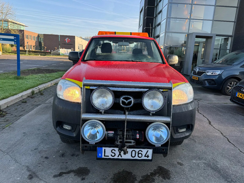 Mazda BT-50 4X4 + TOW TRUCK + DOUBLE WINCH + REMOTE - Комбе: слика 2 Mazda BT-50 4X4 + TOW TRUCK + DOUBLE WINCH + REMOTE - Комбе: слика 2