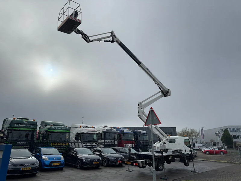 Nissan Cabstar 35.12 + ISOLI 21 METER AERIAL PLATFORM - Комбе: слика 5 Nissan Cabstar 35.12 + ISOLI 21 METER AERIAL PLATFORM - Комбе: слика 5