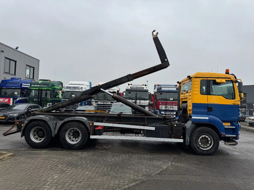 MAN TGA 28.440 6X2 - EURO 4 + VDL HOOK + LIFT AXLE - Камион со кука за подигање: слика 3 MAN TGA 28.440 6X2 - EURO 4 + VDL HOOK + LIFT AXLE - Камион со кука за подигање: слика 3