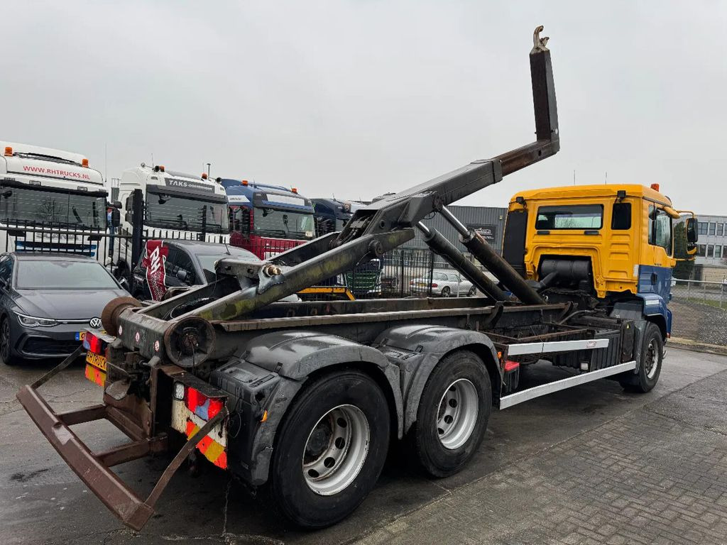 MAN TGA 28.440 6X2 - EURO 4 + VDL HOOK + LIFT AXLE - Камион со кука за подигање: слика 4 MAN TGA 28.440 6X2 - EURO 4 + VDL HOOK + LIFT AXLE - Камион со кука за подигање: слика 4