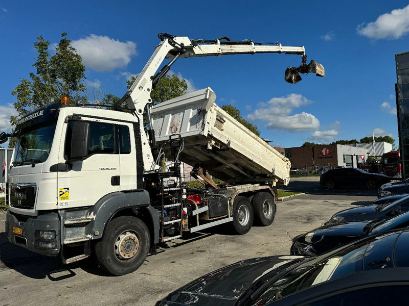 MAN TGS 26.400 6X4 HIAB 166D + REMOTE CONTROL + 2 WAYS KIPPER TÜV TILL 07-2025 - Камион со кран: слика 3 MAN TGS 26.400 6X4 HIAB 166D + REMOTE CONTROL + 2 WAYS KIPPER TÜV TILL 07-2025 - Камион со кран: слика 3