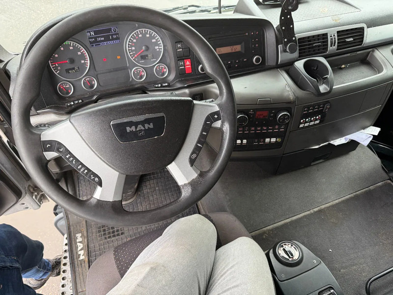 Камион со кран MAN TGS 33.480 6X4 + HIAB 251S.82 + TRAILER 2 AXLE KRAEMER: слика 20