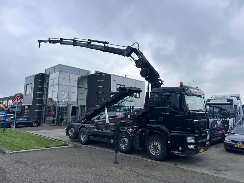 MAN TGS 35.440 8X2-4 + HIAB 220C-5 REMOTE + CABLE LIFT AUTOMATIC - Камион со кабелски систем, Камион со кран: слика 4 MAN TGS 35.440 8X2-4 + HIAB 220C-5 REMOTE + CABLE LIFT AUTOMATIC - Камион со кабелски систем, Камион со кран: слика 4