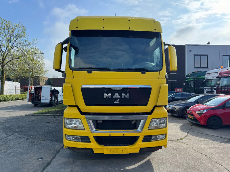 MAN TGX 26.360 6X2 - EURO 5 + ZEPRO LIFT + LIFT/STEERING AXLE - Камион сандучар: слика 2 MAN TGX 26.360 6X2 - EURO 5 + ZEPRO LIFT + LIFT/STEERING AXLE - Камион сандучар: слика 2