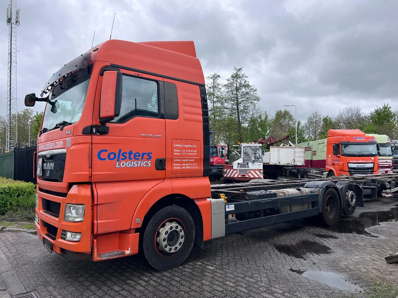 MAN TGX 26.440 XLX 6X2 EURO 5 - BDF CHASSIS + RETARDER - Транспортер на контејнер/ Камион со променливо тело: слика 1 MAN TGX 26.440 XLX 6X2 EURO 5 - BDF CHASSIS + RETARDER - Транспортер на контејнер/ Камион со променливо тело: слика 1
