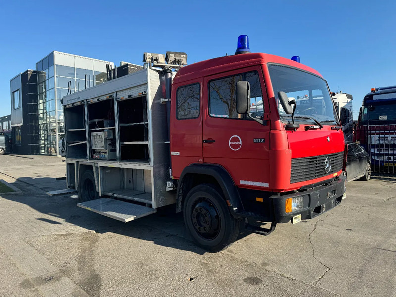 Mercedes-Benz 1117 4X2 FIRE TRUCK HIAB 050A ONLY 105787 KM - Противпожарен камион: слика 5 Mercedes-Benz 1117 4X2 FIRE TRUCK HIAB 050A ONLY 105787 KM - Противпожарен камион: слика 5