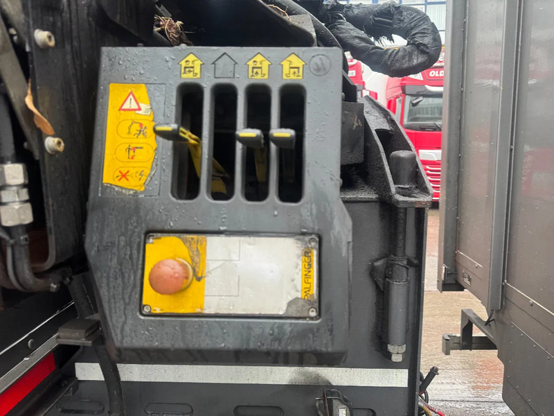 Камион со церада, Камион со кран Mercedes-Benz Actros 2645 PALFINGER PK 19 + REMOTE CONTROL + ROYEN HANGER COMPLETE 2017!: слика 8 Камион со церада, Камион со кран Mercedes-Benz Actros 2645 PALFINGER PK 19 + REMOTE CONTROL + ROYEN HANGER COMPLETE 2017!: слика 8