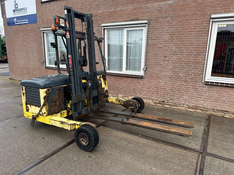 Moffett M4 25.3 2,5 TON SIDESHIFT DIESEL MEENEEMHEFTRUCK - Мобилен вилушкар: слика 5 Moffett M4 25.3 2,5 TON SIDESHIFT DIESEL MEENEEMHEFTRUCK - Мобилен вилушкар: слика 5
