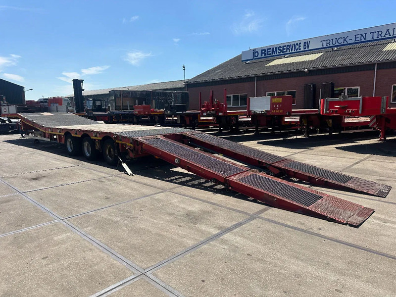 Nooteboom MCO-48-03 FORCED STEERING, 3,5 M EXTENDABLE, LIFTING DECK, WINCH, DUBBLE HYDRAULIC RAMPS - Полуприколка за низок утовар: слика 2 Nooteboom MCO-48-03 FORCED STEERING, 3,5 M EXTENDABLE, LIFTING DECK, WINCH, DUBBLE HYDRAULIC RAMPS - Полуприколка за низок утовар: слика 2