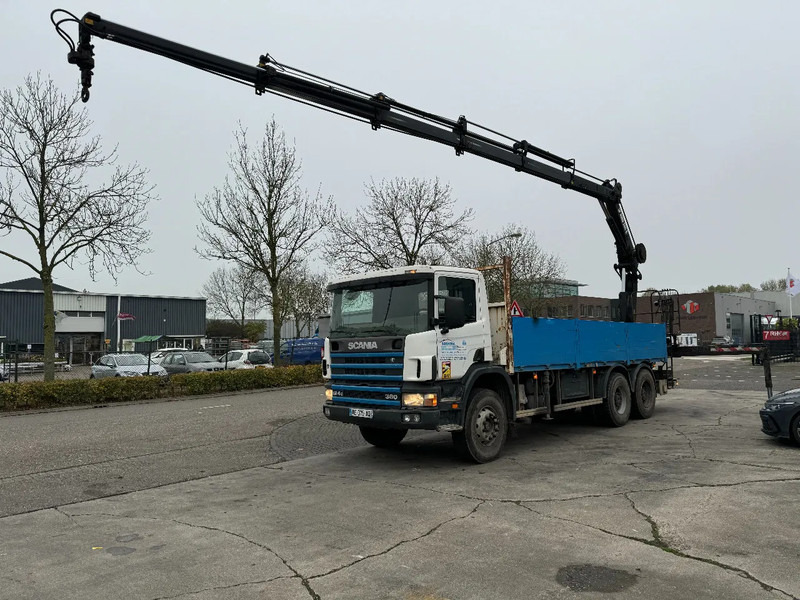 Scania P124-360 6X4 EURO 2 HIAB 200 C-5 ALL 2000 - Камион со платформа, Камион со кран: слика 1 Scania P124-360 6X4 EURO 2 HIAB 200 C-5 ALL 2000 - Камион со платформа, Камион со кран: слика 1