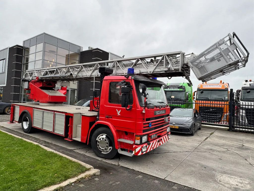 Scania P82 4X2 - FIRE TRUCK - 30M LIFT - Противпожарен камион: слика 3 Scania P82 4X2 - FIRE TRUCK - 30M LIFT - Противпожарен камион: слика 3