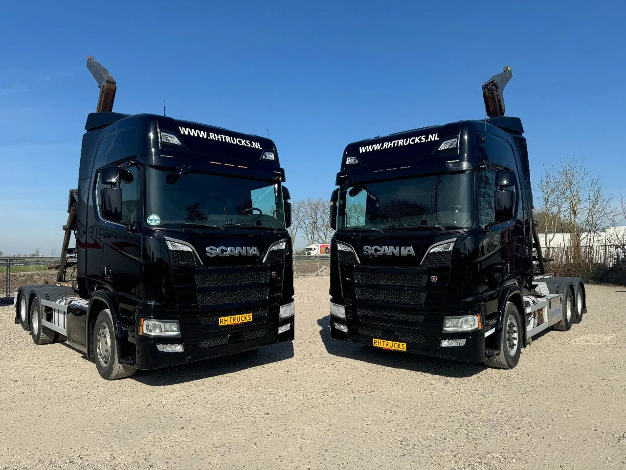 Scania R580 V8 6X2 VDL HOOK 20T RETARDER EURO 6 2 UNITS - Камион со кука за подигање: слика 1 Scania R580 V8 6X2 VDL HOOK 20T RETARDER EURO 6 2 UNITS - Камион со кука за подигање: слика 1
