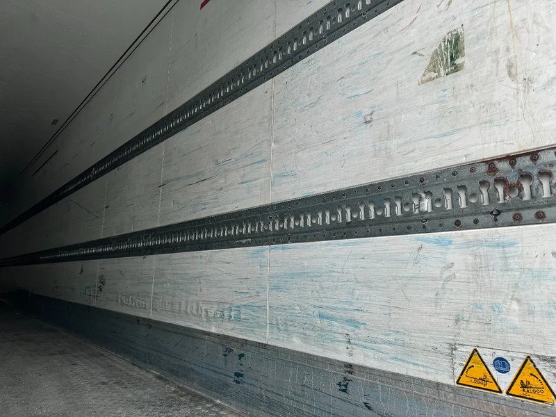 Schmitz Cargobull THERMO KING SLXE200 BPW AXLE - Полуприколка ладилник: слика 5 Schmitz Cargobull THERMO KING SLXE200 BPW AXLE - Полуприколка ладилник: слика 5