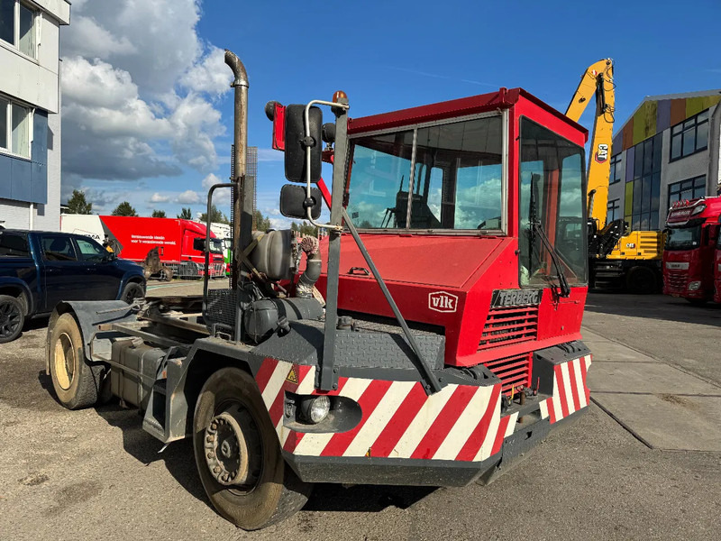 Terberg TT17 TT17 HUB REDUCTION - Трактор на терминалот: слика 3 Terberg TT17 TT17 HUB REDUCTION - Трактор на терминалот: слика 3
