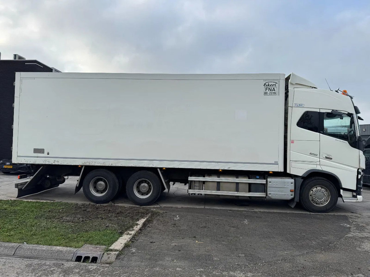 Volvo FH 16.650 6X4 - EURO 6 + CARRIER SUPRA 750 - Камион ладилник: слика 4 Volvo FH 16.650 6X4 - EURO 6 + CARRIER SUPRA 750 - Камион ладилник: слика 4