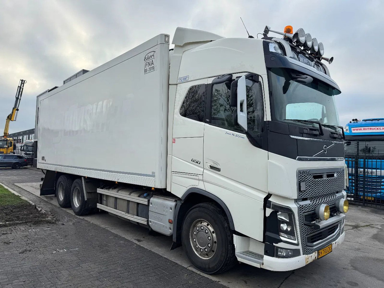Volvo FH 16.650 6X4 - EURO 6 + CARRIER SUPRA 750 - Камион ладилник: слика 3 Volvo FH 16.650 6X4 - EURO 6 + CARRIER SUPRA 750 - Камион ладилник: слика 3