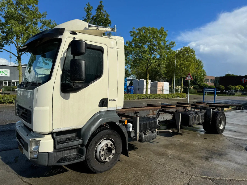 Volvo FL 240 4X2 - EURO 5 CHASSIS - Камион со кабинска шасија: слика 1 Volvo FL 240 4X2 - EURO 5 CHASSIS - Камион со кабинска шасија: слика 1