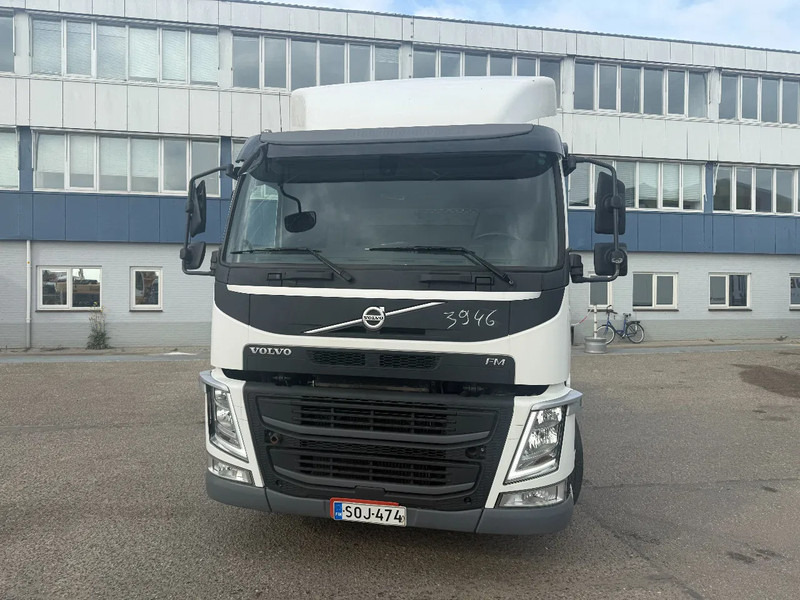 Volvo FM 330 FM 330 6X2 GESTUURD MET KM 235315 - Камион со кабинска шасија: слика 3 Volvo FM 330 FM 330 6X2 GESTUURD MET KM 235315 - Камион со кабинска шасија: слика 3