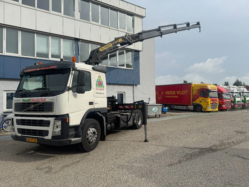 Volvo FM 340 4X2 EURO 3 PALFINGER PK16000 + REMOTE CONTROL - Камион со кран: слика 2 Volvo FM 340 4X2 EURO 3 PALFINGER PK16000 + REMOTE CONTROL - Камион со кран: слика 2