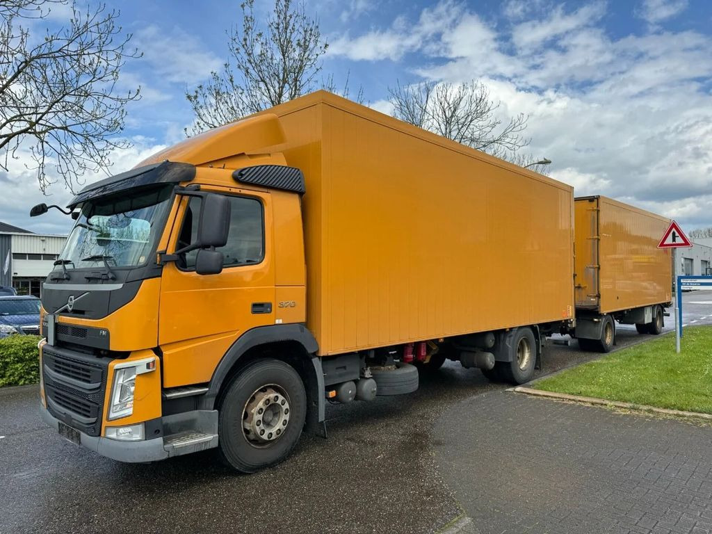 Volvo FM 370 4X2 EURO 6 + HANGER + CARGOBOX + CARGOLIF - Камион сандучар: слика 1 Volvo FM 370 4X2 EURO 6 + HANGER + CARGOBOX + CARGOLIF - Камион сандучар: слика 1