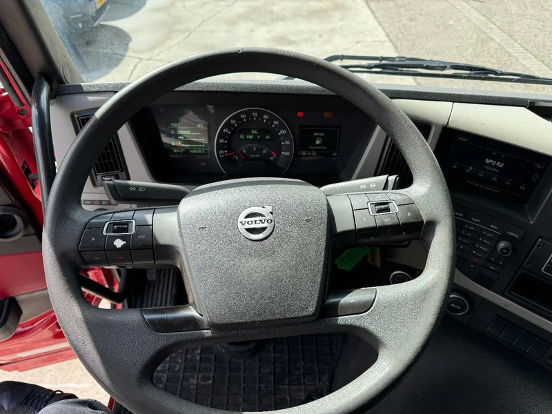 Камион со кран Volvo FMX 460 8X4 PALFINGER PK53002 + FLY JIP AN REMOTE CONTROLE, LAST AXEL STEERING: слика 10 Камион со кран Volvo FMX 460 8X4 PALFINGER PK53002 + FLY JIP AN REMOTE CONTROLE, LAST AXEL STEERING: слика 10