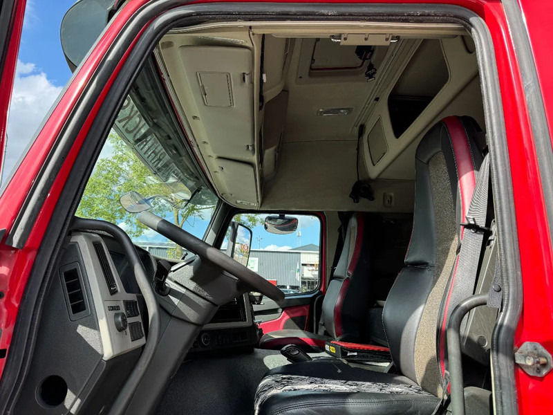 Камион со кран Volvo FMX 460 8X4 PALFINGER PK53002 + FLY JIP AN REMOTE CONTROLE, LAST AXEL STEERING: слика 15 Камион со кран Volvo FMX 460 8X4 PALFINGER PK53002 + FLY JIP AN REMOTE CONTROLE, LAST AXEL STEERING: слика 15