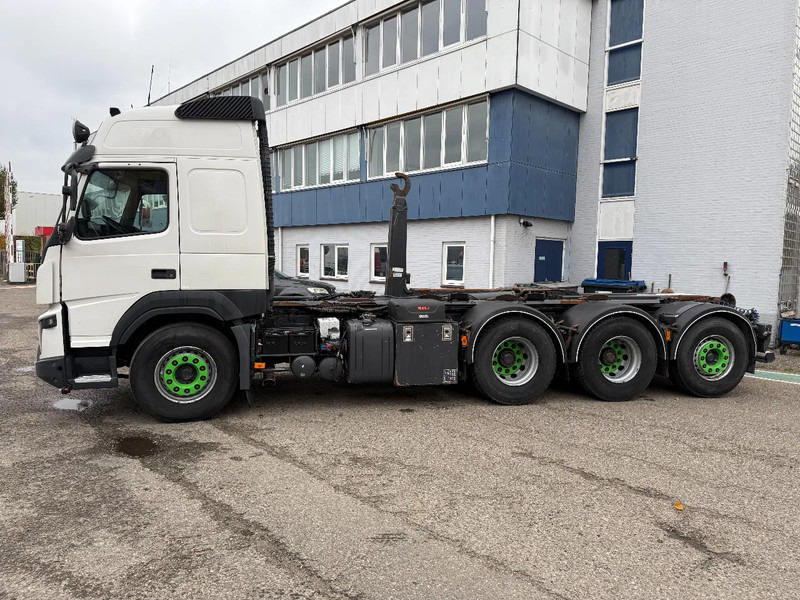 Volvo FMX 500 8x4 HOOKLIFT HIAB XR22SL61, LAST AXLE STEERING - Камион со кука за подигање: слика 4 Volvo FMX 500 8x4 HOOKLIFT HIAB XR22SL61, LAST AXLE STEERING - Камион со кука за подигање: слика 4