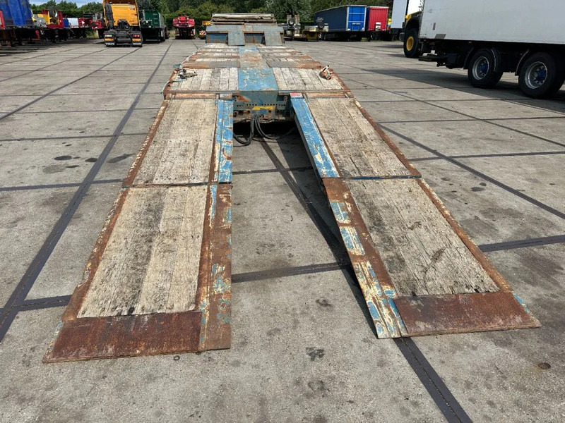 Wielton 4 AXEL WITH RAMPS - Полуприколка за низок утовар: слика 3 Wielton 4 AXEL WITH RAMPS - Полуприколка за низок утовар: слика 3