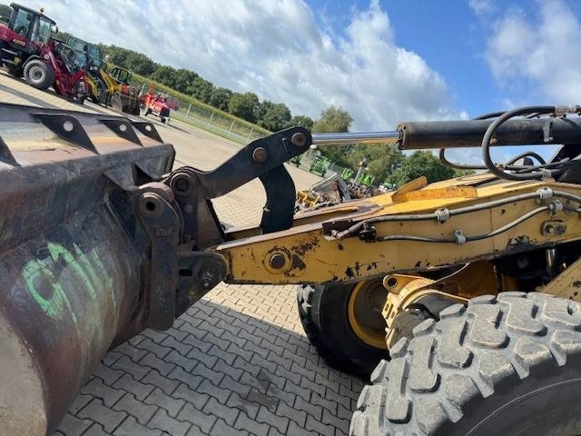 CAT 924 G - Натоварувач на тркала: слика 4 CAT 924 G - Натоварувач на тркала: слика 4