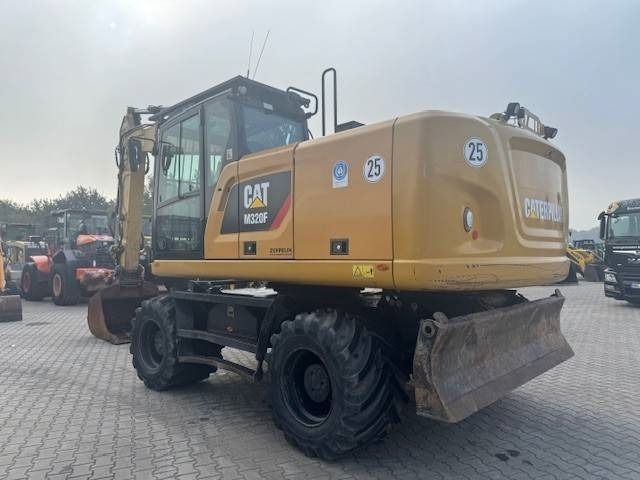 CAT M 320 F - Багер на тркала: слика 2 CAT M 320 F - Багер на тркала: слика 2