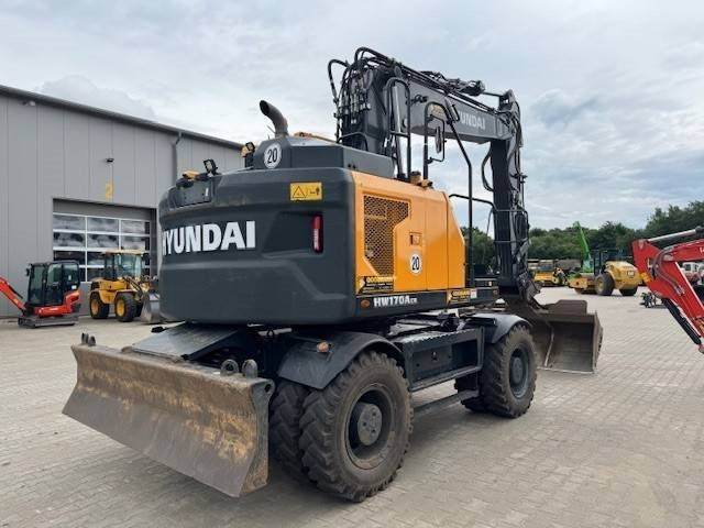 HYUNDAI HW170 ACR - Багер на тркала: слика 4 HYUNDAI HW170 ACR - Багер на тркала: слика 4