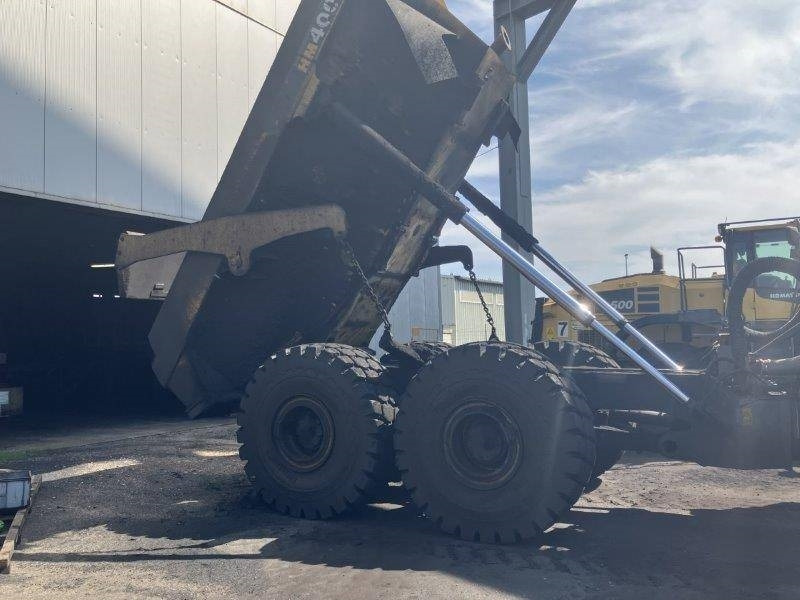 Зглобен истоварувач KOMATSU HM 400-1: слика 25