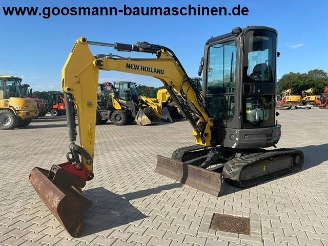 NEW HOLLAND E 29 B SR - Мини багер: слика 1 NEW HOLLAND E 29 B SR - Мини багер: слика 1