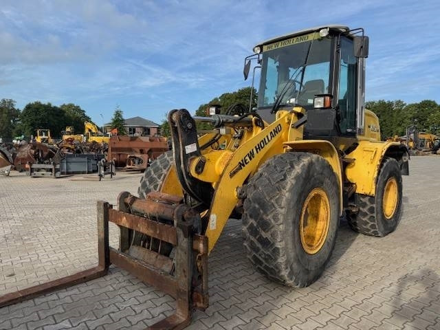 New Holland W 110 B W 110 B - Натоварувач на тркала: слика 3 New Holland W 110 B W 110 B - Натоварувач на тркала: слика 3