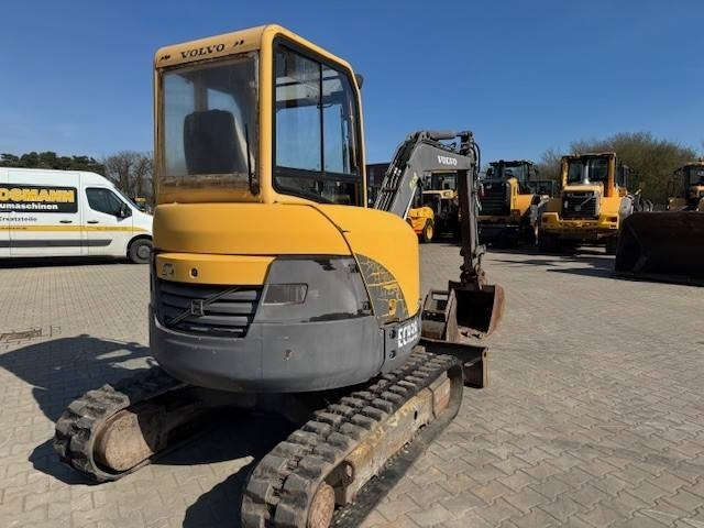 Volvo ECR 38 - Мини багер: слика 1 Volvo ECR 38 - Мини багер: слика 1