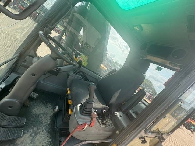 Багер на тркала Volvo EW 180 B: слика 7