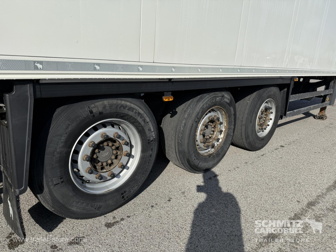 SCHMITZ Reefer Standard Double deck - Изотермална полуприколка: слика 2 SCHMITZ Reefer Standard Double deck - Изотермална полуприколка: слика 2
