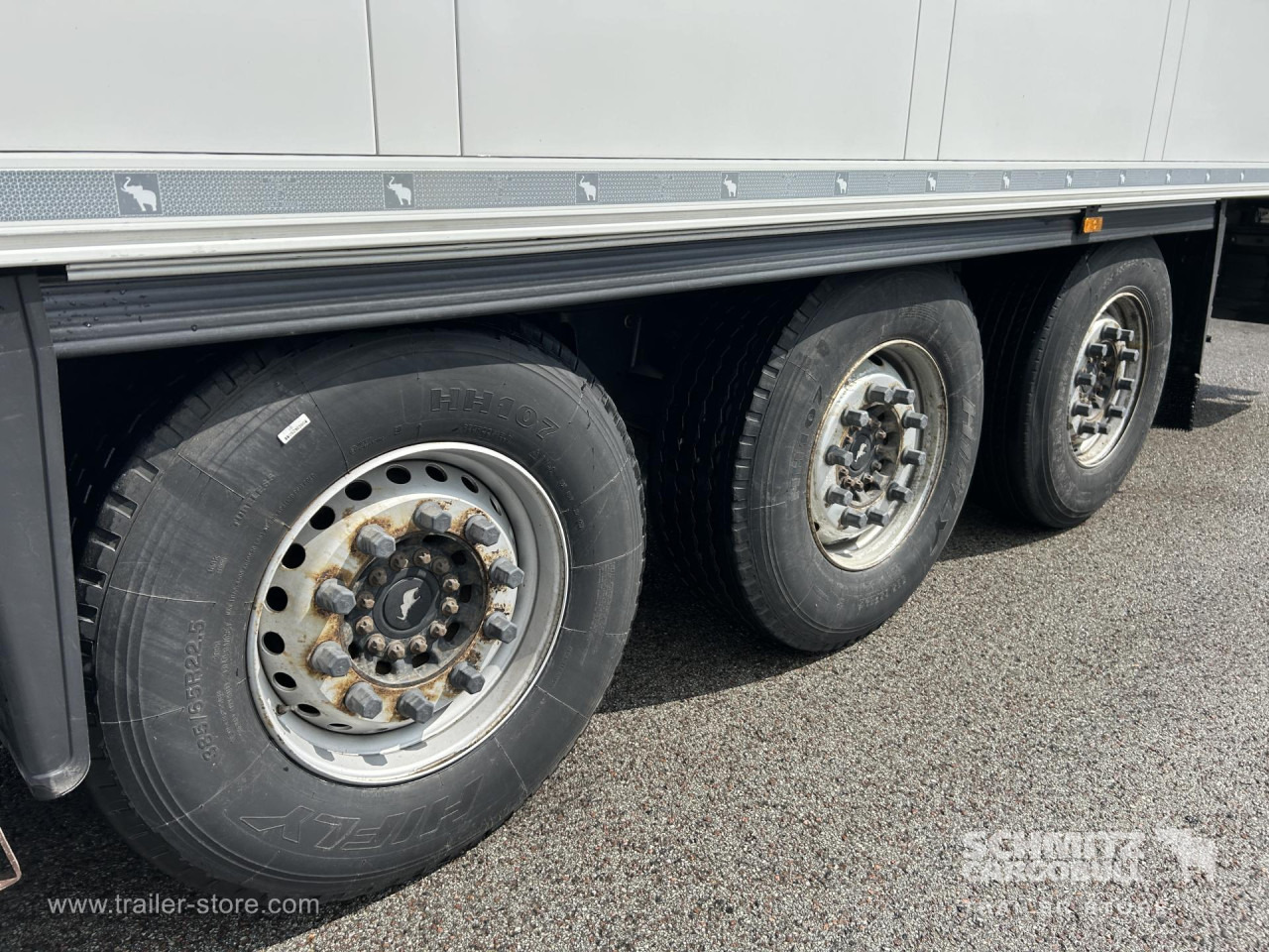 SCHMITZ Reefer Standard - Изотермална полуприколка: слика 2 SCHMITZ Reefer Standard - Изотермална полуприколка: слика 2