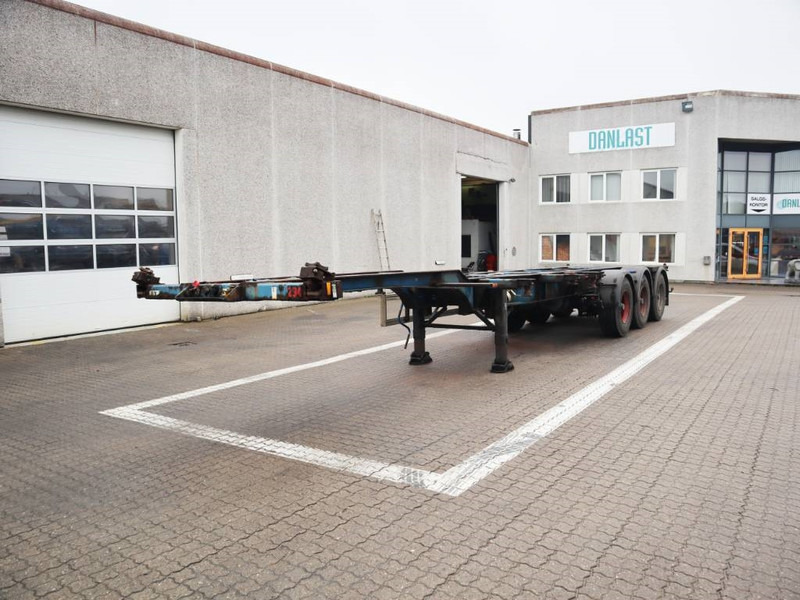 HFR Container chassis / Container-Fahrgestell - Транспортер на контејнер/ Полуприколка со променливо тело: слика 4 HFR Container chassis / Container-Fahrgestell - Транспортер на контејнер/ Полуприколка со променливо тело: слика 4