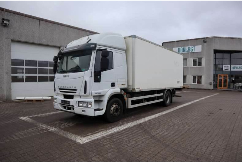 Iveco Eurocargo 160E30 - Камион сандучар: слика 1 Iveco Eurocargo 160E30 - Камион сандучар: слика 1
