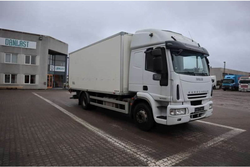 Iveco Eurocargo 4X2 Kasse-lift Afhentning - Камион сандучар: слика 2 Iveco Eurocargo 4X2 Kasse-lift Afhentning - Камион сандучар: слика 2