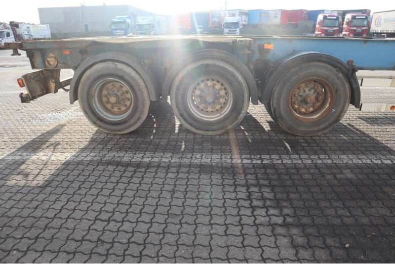 Транспортер на контејнер/ Полуприколка со променливо тело LECI 3-Axle Containerchassis: слика 6