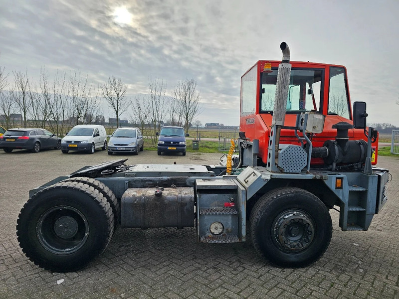 CVS-Ferrari TT2516B - Трактор на терминалот: слика 4 CVS-Ferrari TT2516B - Трактор на терминалот: слика 4